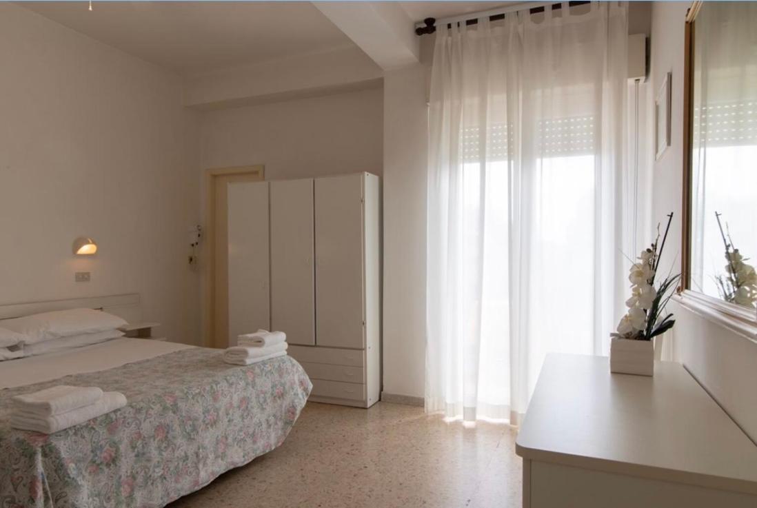 Hotel Miro Cattolica Exterior photo
